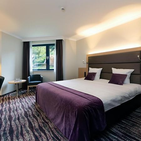 Hotel Restaurant Van Der Valk Nivelles-Sud Екстериор снимка