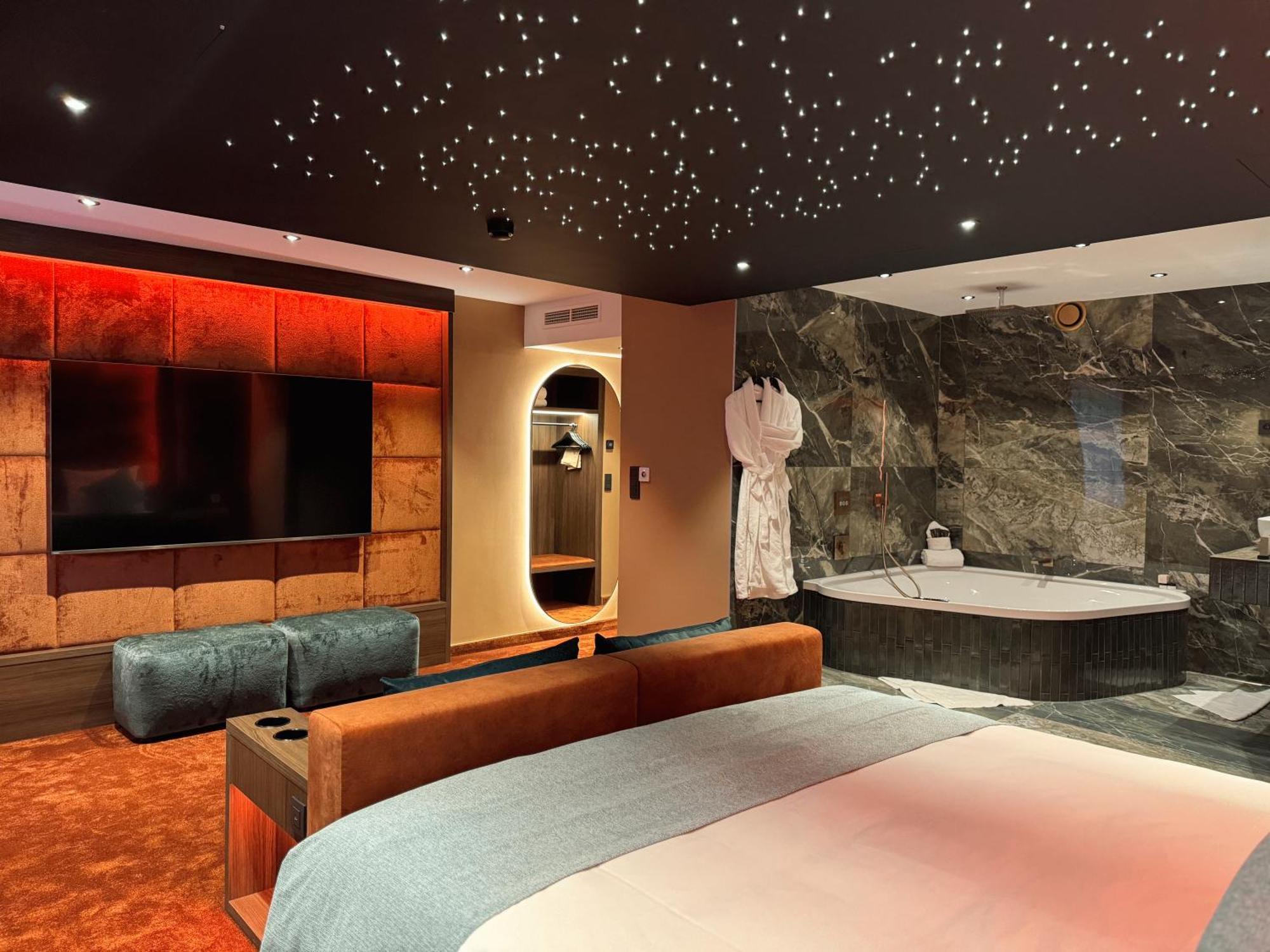 Hotel Restaurant Van Der Valk Nivelles-Sud Екстериор снимка