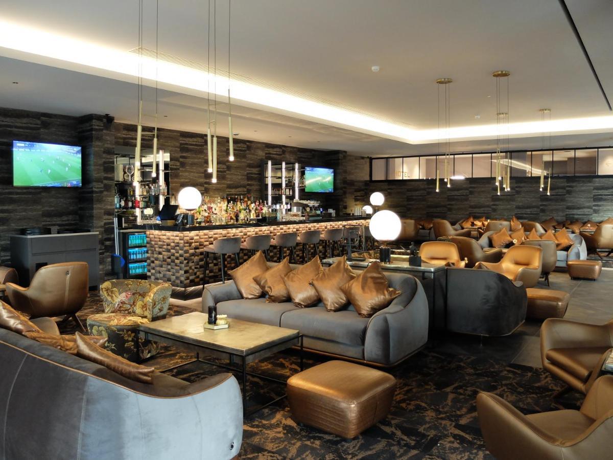 Hotel Restaurant Van Der Valk Nivelles-Sud Екстериор снимка