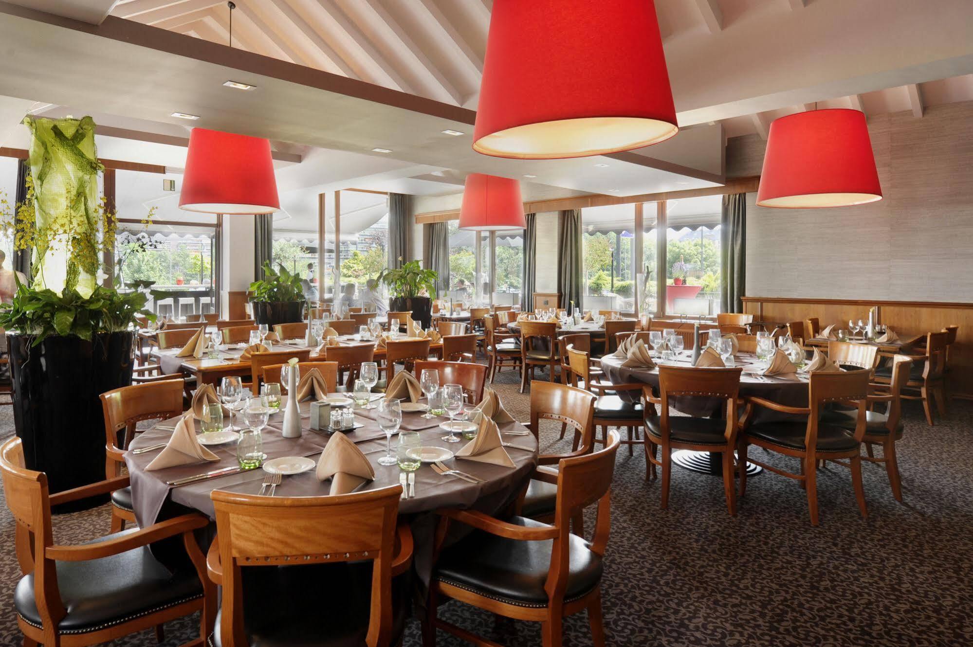 Hotel Restaurant Van Der Valk Nivelles-Sud Екстериор снимка