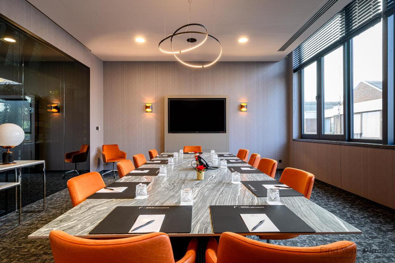 Hotel Restaurant Van Der Valk Nivelles-Sud Екстериор снимка