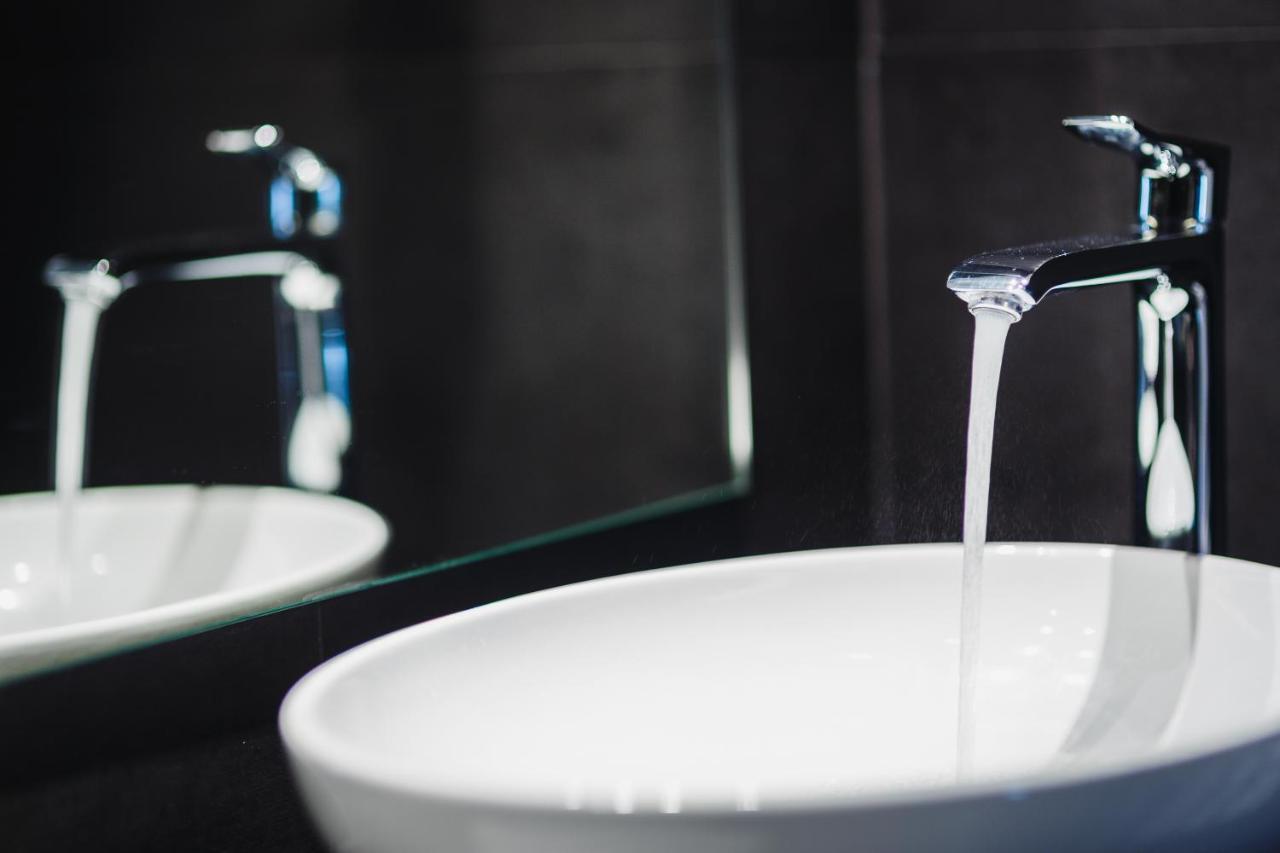 Hotel Restaurant Van Der Valk Nivelles-Sud Екстериор снимка