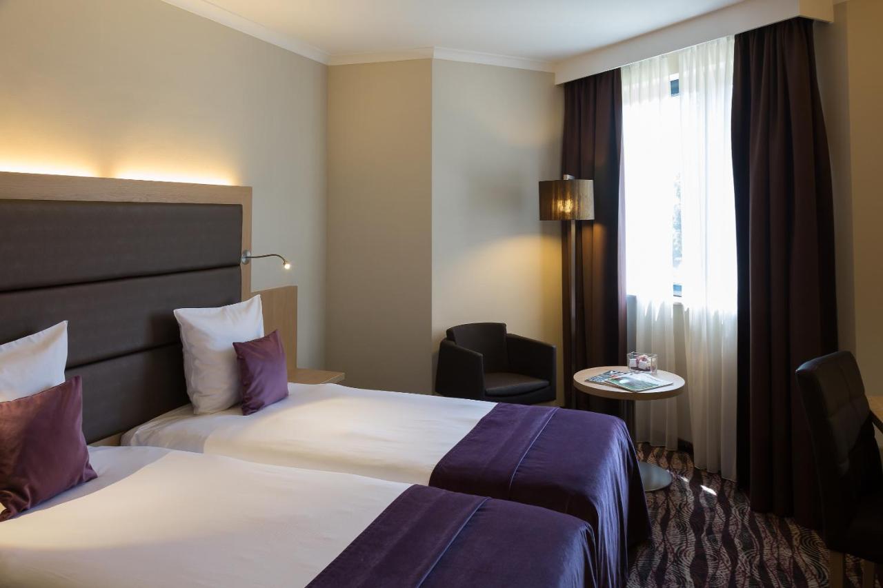 Hotel Restaurant Van Der Valk Nivelles-Sud Екстериор снимка
