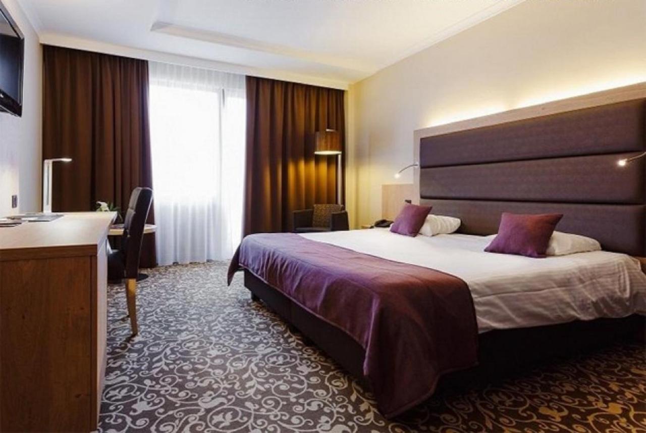 Hotel Restaurant Van Der Valk Nivelles-Sud Екстериор снимка